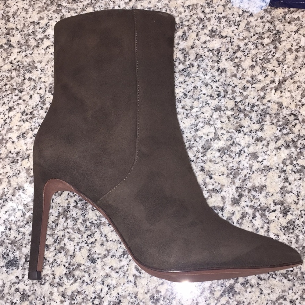 NWB BCBGMAXAZRIA Ava Bootie in Dark Army Green - Picture 5 of 5